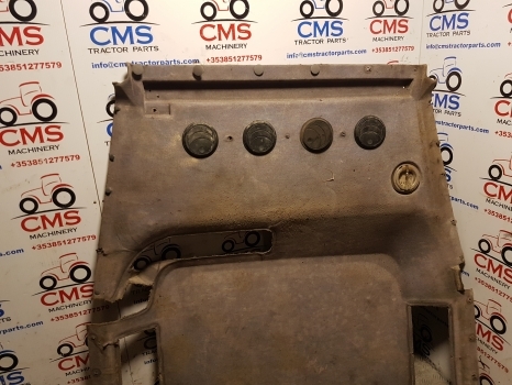 New Holland Tm Series Tm135, Tm125, Tm155 Inner Roof Lining 82014976, 87596033 - Cabină și interior pentru Tractor agricol: Foto 2 New Holland Tm Series Tm135, Tm125, Tm155 Inner Roof Lining 82014976, 87596033 - Cabină și interior pentru Tractor agricol: Foto 2
