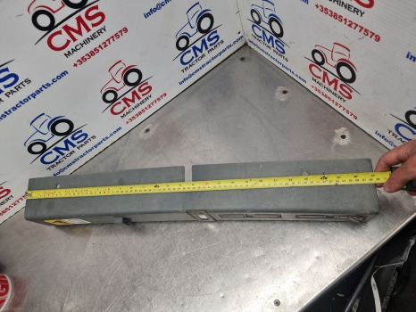 New Holland Tm Series Tm150, Tm130, Tm140, Tm155 Cab Interior Panel Rhs 82017218 - Cabină și interior: Foto 5 New Holland Tm Series Tm150, Tm130, Tm140, Tm155 Cab Interior Panel Rhs 82017218 - Cabină și interior: Foto 5