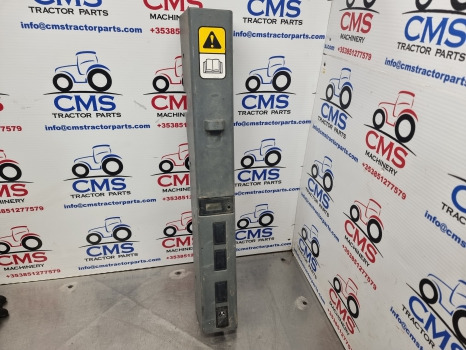 New Holland Tm Series Tm150, Tm130, Tm140, Tm155 Cab Interior Panel Rhs 82017218 - Cabină și interior: Foto 1 New Holland Tm Series Tm150, Tm130, Tm140, Tm155 Cab Interior Panel Rhs 82017218 - Cabină și interior: Foto 1