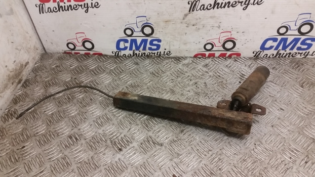 New Holland Tm, T7, T6000, T7000 Series Tm130 Sensor Draft Control 87661289 - Senzor: Foto 1 New Holland Tm, T7, T6000, T7000 Series Tm130 Sensor Draft Control 87661289 - Senzor: Foto 1