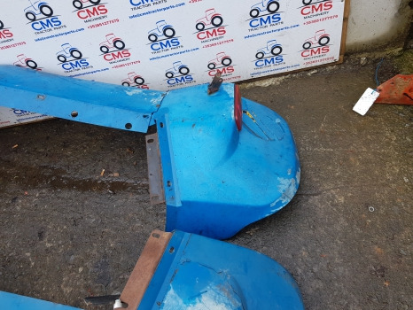 New Holland Tm, Ts, Tl, 60, 40, 35 Series, Cab Mudguard Kit 82007495, 82007496 - Aripă: Foto 5 New Holland Tm, Ts, Tl, 60, 40, 35 Series, Cab Mudguard Kit 82007495, 82007496 - Aripă: Foto 5