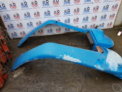 New Holland Tm, Ts, Tl, 60, 40, 35 Series, Cab Mudguard Kit 82007495, 82007496 - Aripă: Foto 1 New Holland Tm, Ts, Tl, 60, 40, 35 Series, Cab Mudguard Kit 82007495, 82007496 - Aripă: Foto 1