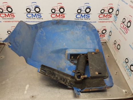 New Holland Tm, Ts, Tl, 60, 40, 35 Series, Mudguard Extension Rhs 82007495 - Aripă: Foto 5 New Holland Tm, Ts, Tl, 60, 40, 35 Series, Mudguard Extension Rhs 82007495 - Aripă: Foto 5