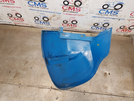New Holland Tm, Ts, Tl, 60, 40, 35 Series, Mudguard Extension Rhs 82007495 - Aripă: Foto 4 New Holland Tm, Ts, Tl, 60, 40, 35 Series, Mudguard Extension Rhs 82007495 - Aripă: Foto 4
