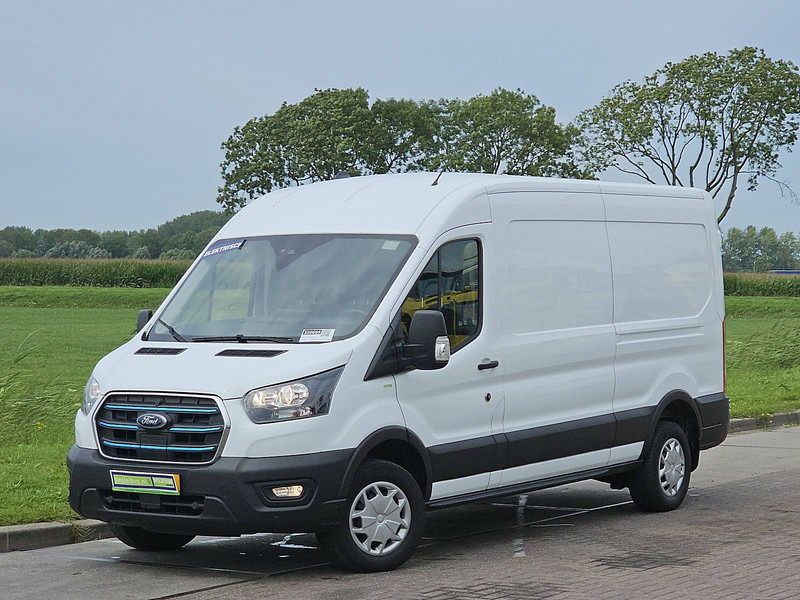 Ford E-Transit 68 Kwh elektrisch - Dubă, Autoutilitară electrică: Foto 2 Ford E-Transit 68 Kwh elektrisch - Dubă, Autoutilitară electrică: Foto 2