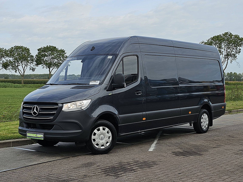 Mercedes-Benz Sprinter 315 L3H2 Mbux + Navi! - Dubă: Foto 2 Mercedes-Benz Sprinter 315 L3H2 Mbux + Navi! - Dubă: Foto 2