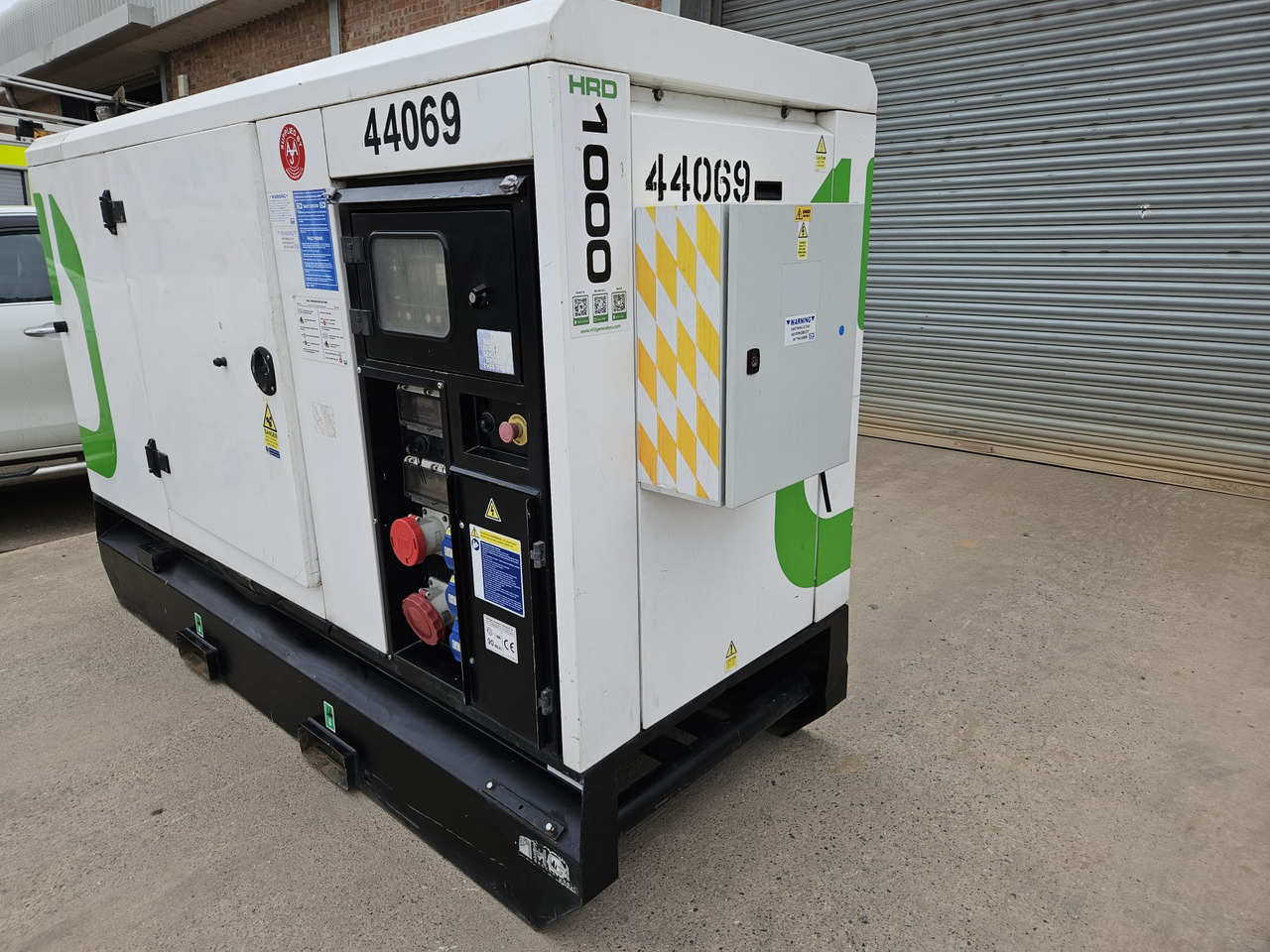 HGI 100KVA PERKINS GENERATOR DIESEL SILENT RENTAL SPECIFICATION HGI 100KVA PERKINS GENERATOR DIESEL SILENT RENTAL SPECIFICATION - Generator electric: Foto 1 HGI 100KVA PERKINS GENERATOR DIESEL SILENT RENTAL SPECIFICATION HGI 100KVA PERKINS GENERATOR DIESEL SILENT RENTAL SPECIFICATION - Generator electric: Foto 1