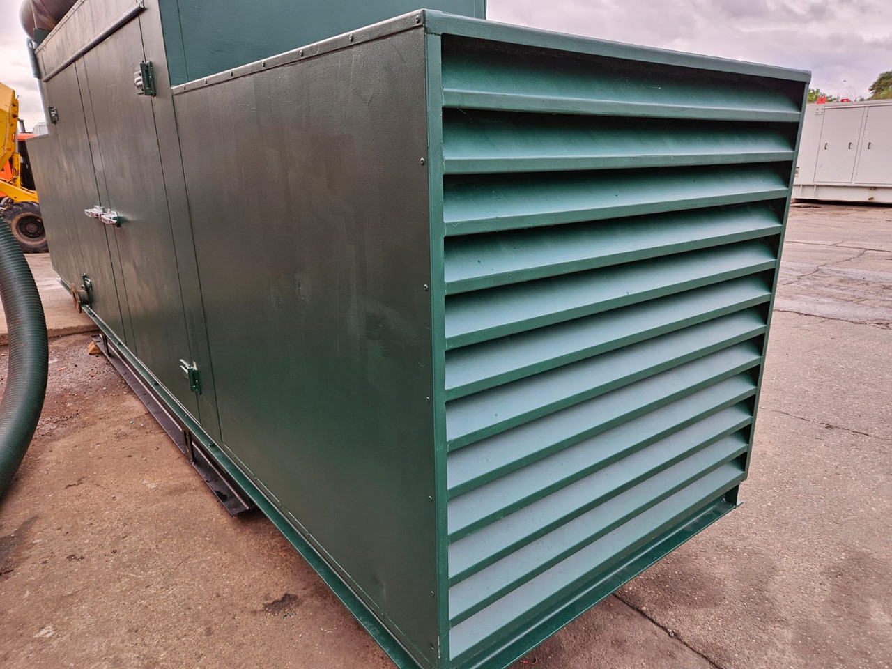 Unealtă/ Echipament VOLVO TAD 720 GE DIESEL GENERATOR 120KW 150KVA 250 HOURS VOLVO TAD 720 GE DIESEL GENERATOR 120KW 150KVA 250 HOURS: Foto 12