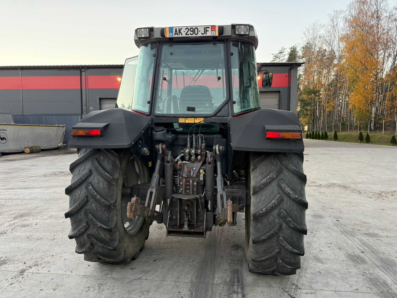 Massey Ferguson 6180, 1998 r, 6847 mtg , bardzo dobry stan z Francji - Tractor agricol: Foto 4 Massey Ferguson 6180, 1998 r, 6847 mtg , bardzo dobry stan z Francji - Tractor agricol: Foto 4