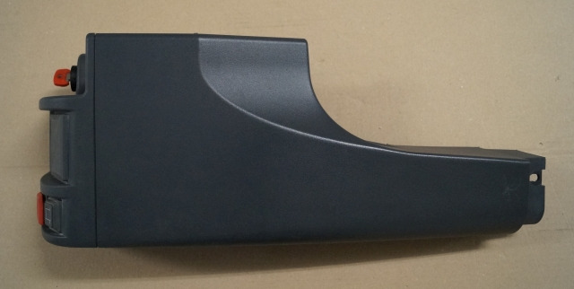 Cadru/ Şasiu pentru Stivuitor Jungheinrich 51046926 | right dashboard panel including contact key and battery/ right dashboard panel including contact key and battery/hour indicator: Foto 1