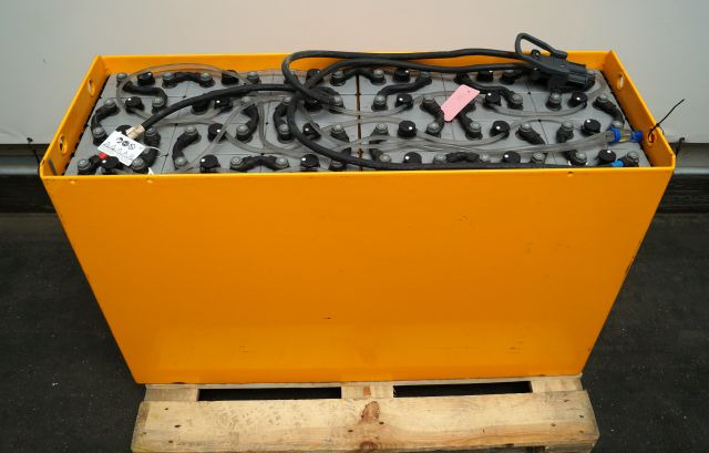 Jungheinrich unknown | Battery 48V775Ah 05-EPZS775SC Year 2024 weight 1135 kg sn - Acumulator pentru Stivuitor: Foto 1 Jungheinrich unknown | Battery 48V775Ah 05-EPZS775SC Year 2024 weight 1135 kg sn - Acumulator pentru Stivuitor: Foto 1