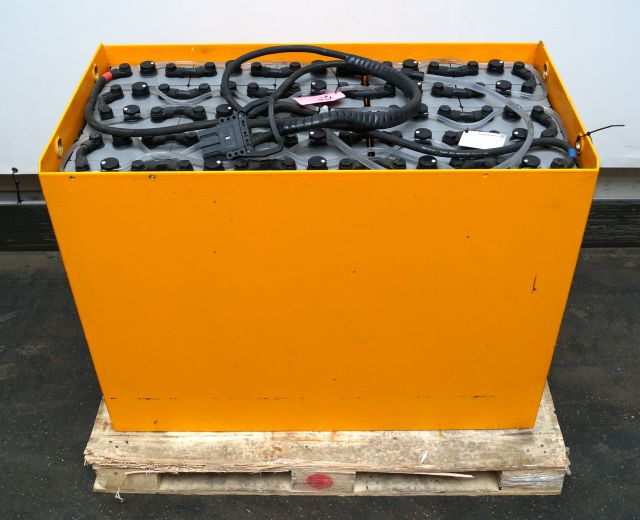 Jungheinrich unknown | Battery 48V775Ah 48 5PZS775 Year 2022 weight 1119 kg sn. - Acumulator pentru Stivuitor: Foto 1 Jungheinrich unknown | Battery 48V775Ah 48 5PZS775 Year 2022 weight 1119 kg sn. - Acumulator pentru Stivuitor: Foto 1