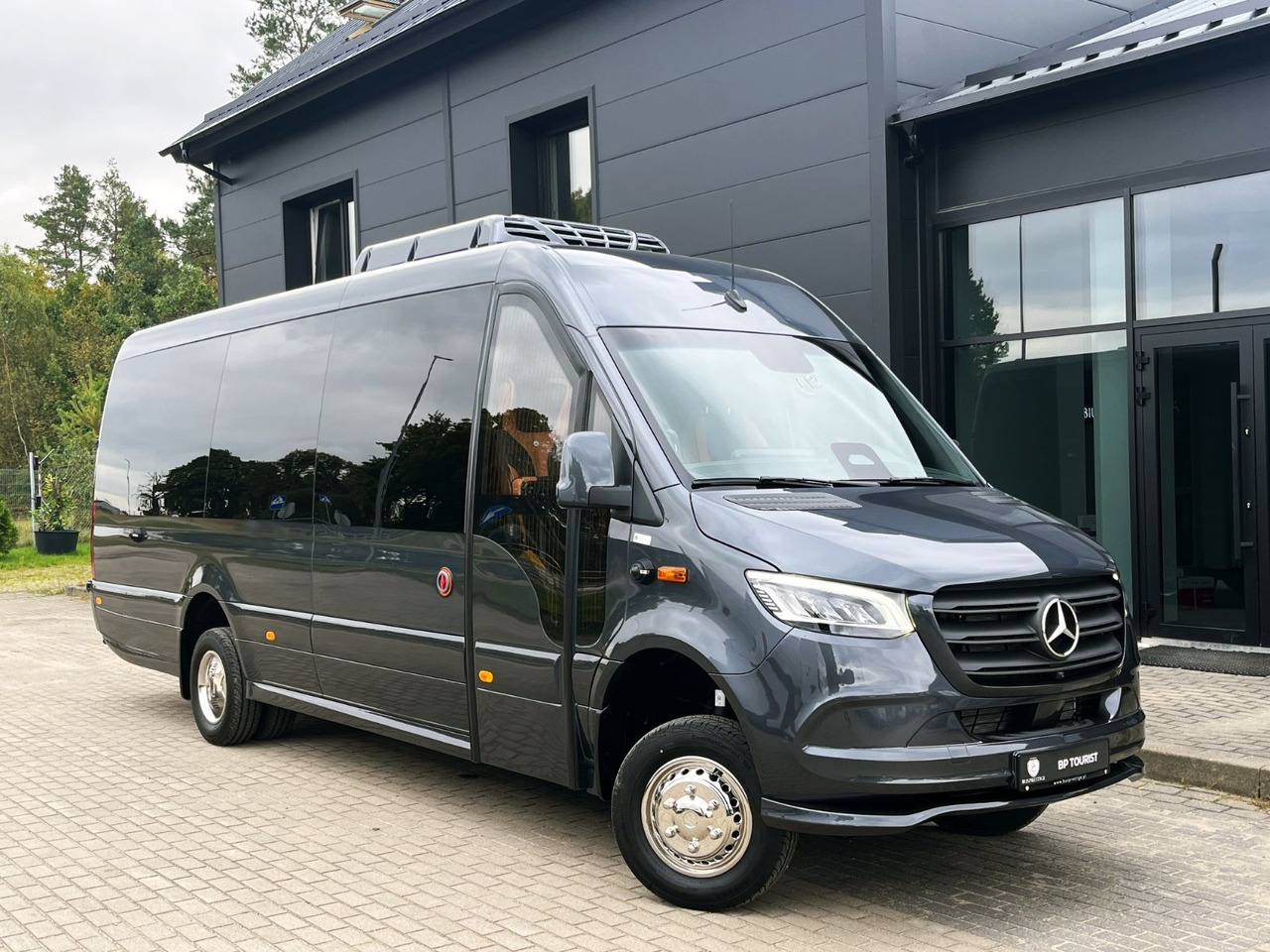 Mercedes-Benz Sprinter 519 AWD 4x4 TOURIST  / 21 to 24 Seats - Microbuz, Transport persoane: Foto 1 Mercedes-Benz Sprinter 519 AWD 4x4 TOURIST  / 21 to 24 Seats - Microbuz, Transport persoane: Foto 1