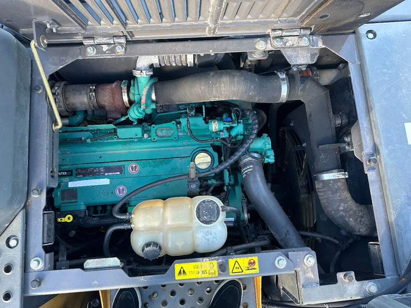 Excavator pe şenile nou Volvo ECR 235 EL: Foto 14