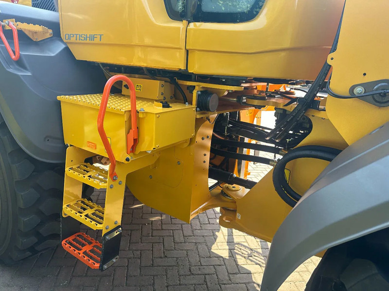 Încărcător frontal pe pneuri nou Volvo L120 H2 UNUSED: Foto 9