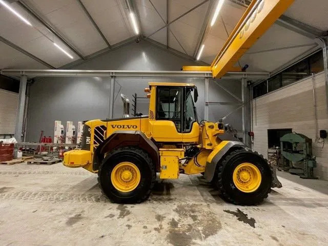 Volvo L70 F - Încărcător frontal pe pneuri: Foto 4 Volvo L70 F - Încărcător frontal pe pneuri: Foto 4