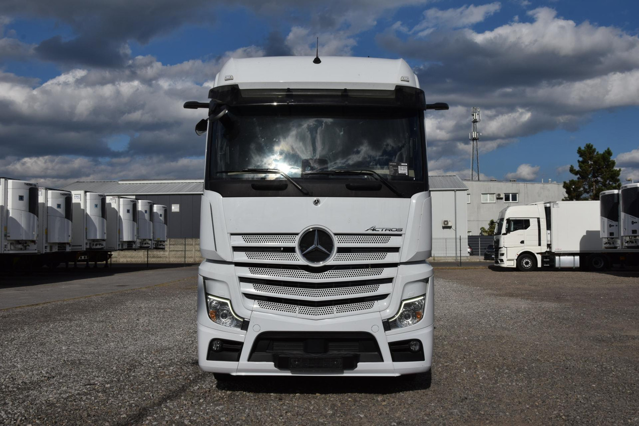 Mercedes-Benz Actros 5 1845 BigSpace - Cap tractor: Foto 2 Mercedes-Benz Actros 5 1845 BigSpace - Cap tractor: Foto 2
