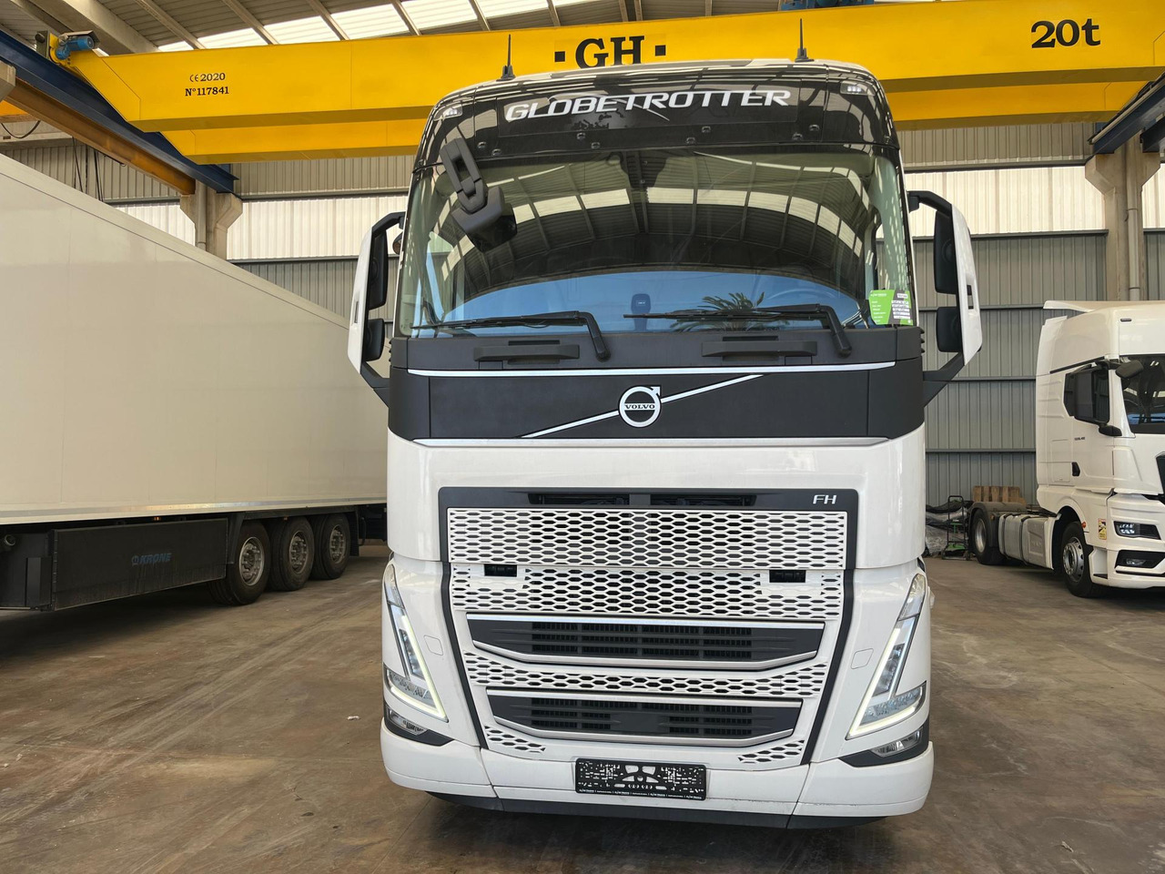 Volvo FH 460 Globetrotter XL i-Save I-ParkCool - Cap tractor: Foto 3 Volvo FH 460 Globetrotter XL i-Save I-ParkCool - Cap tractor: Foto 3