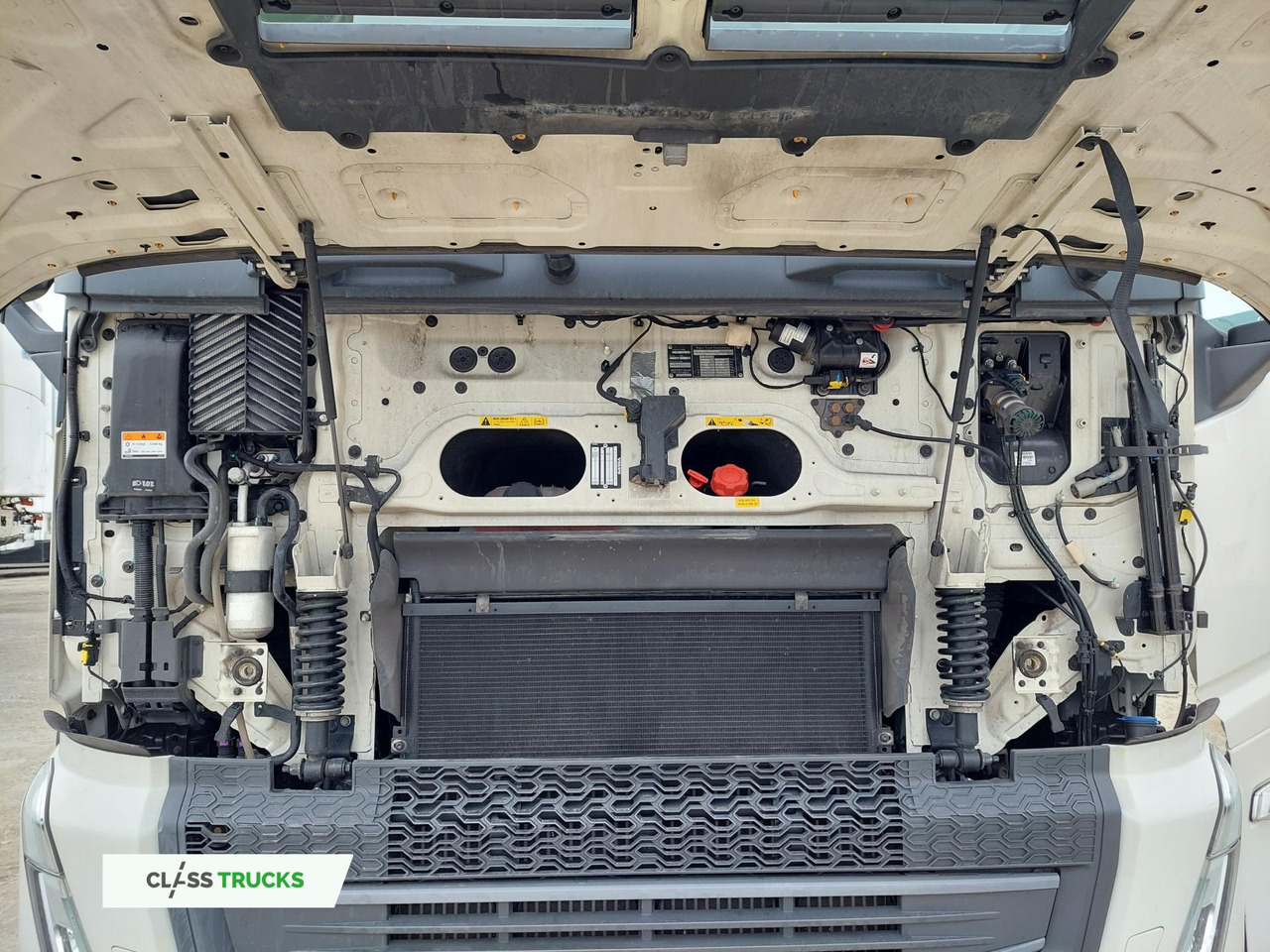 Volvo FH 460 Globetrotter XL i-Save - Cap tractor: Foto 3 Volvo FH 460 Globetrotter XL i-Save - Cap tractor: Foto 3