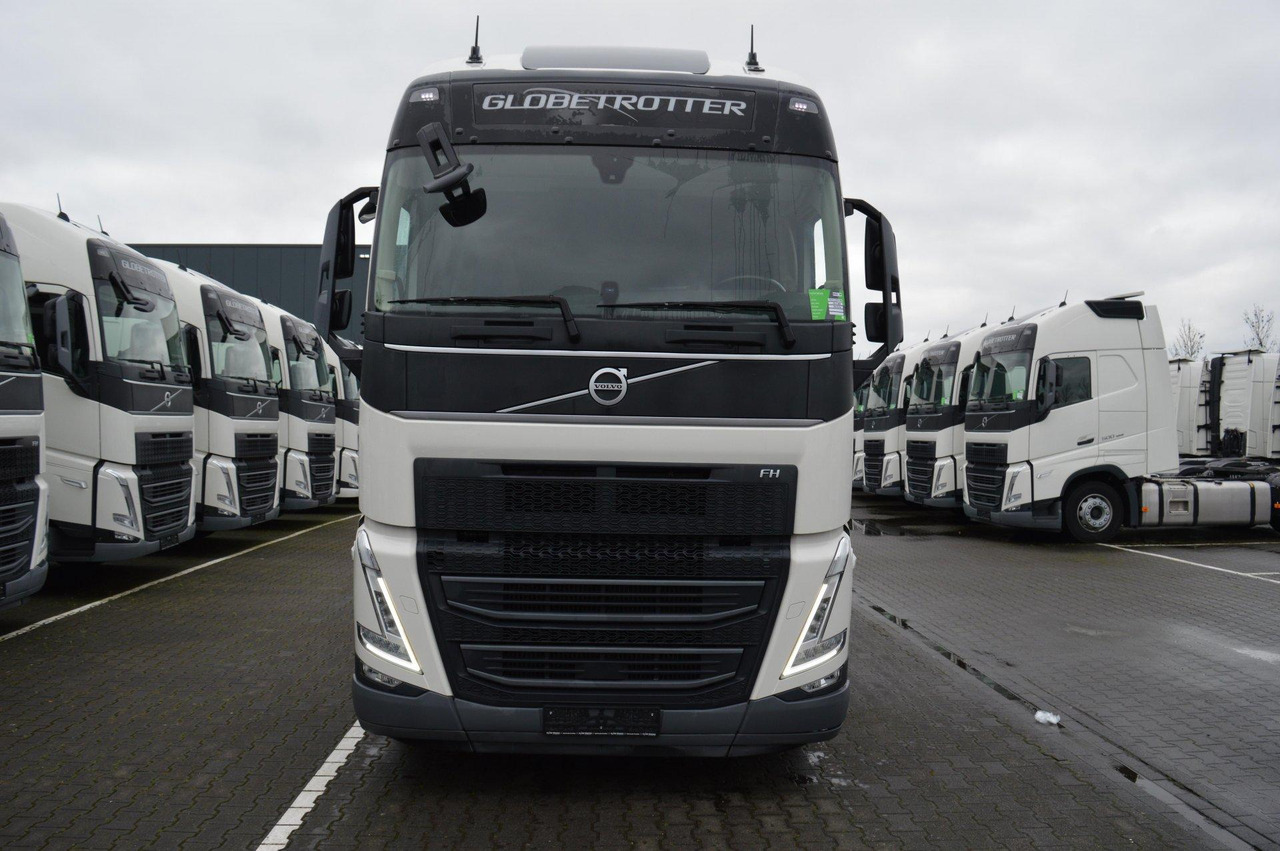 Volvo FH 460 Globetrotter XL i-Save - Cap tractor: Foto 2 Volvo FH 460 Globetrotter XL i-Save - Cap tractor: Foto 2
