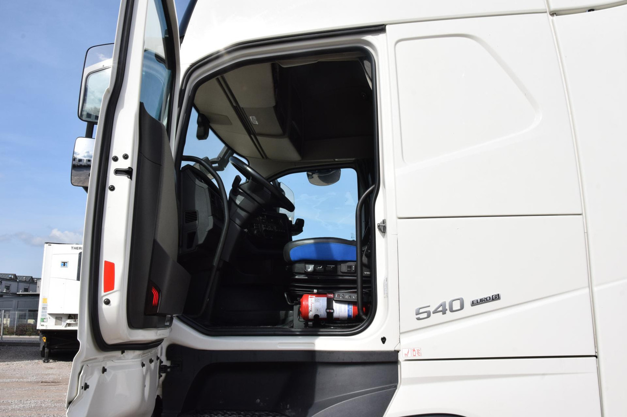 Volvo FH 540 Globetrotter XL Retarder - Cap tractor: Foto 4 Volvo FH 540 Globetrotter XL Retarder - Cap tractor: Foto 4