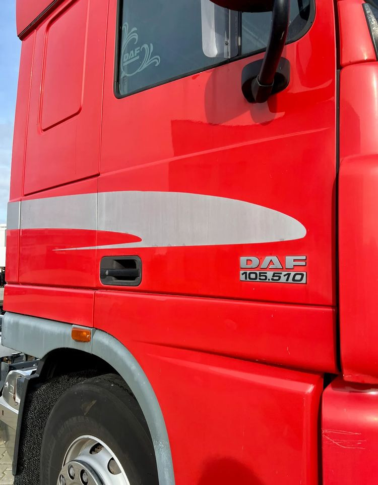 DAF XF105.510 | 6x2 | Pod zabudowę |Os podnoszona i skrętna | Retarder | Webasto | Klimatyzacja - Camion şasiu: Foto 4 DAF XF105.510 | 6x2 | Pod zabudowę |Os podnoszona i skrętna | Retarder | Webasto | Klimatyzacja - Camion şasiu: Foto 4