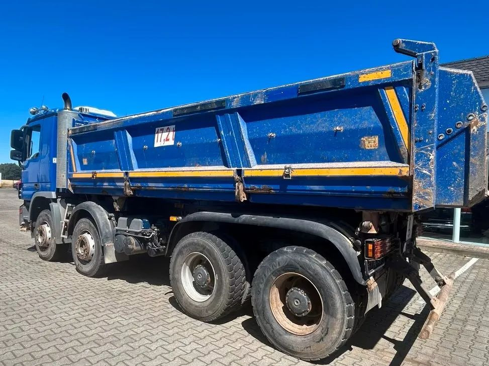 Mercedes-Benz Actros 4141 K 8x4 / Meiller Trójstronna Wywrotka / Automat / Euro 5 / Klima / 36T DMC - Camion basculantă: Foto 4 Mercedes-Benz Actros 4141 K 8x4 / Meiller Trójstronna Wywrotka / Automat / Euro 5 / Klima / 36T DMC - Camion basculantă: Foto 4