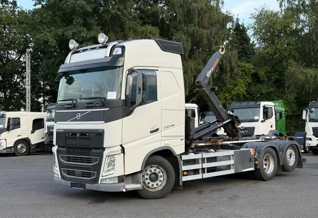Volvo FH 540 / 6x2/ HIAB XR21SL56 Hakowiec / Euro 6 / Automat / Zawieszenie: Pneumatyczne / Retarder - Camion cu cârlig: Foto 1 Volvo FH 540 / 6x2/ HIAB XR21SL56 Hakowiec / Euro 6 / Automat / Zawieszenie: Pneumatyczne / Retarder - Camion cu cârlig: Foto 1