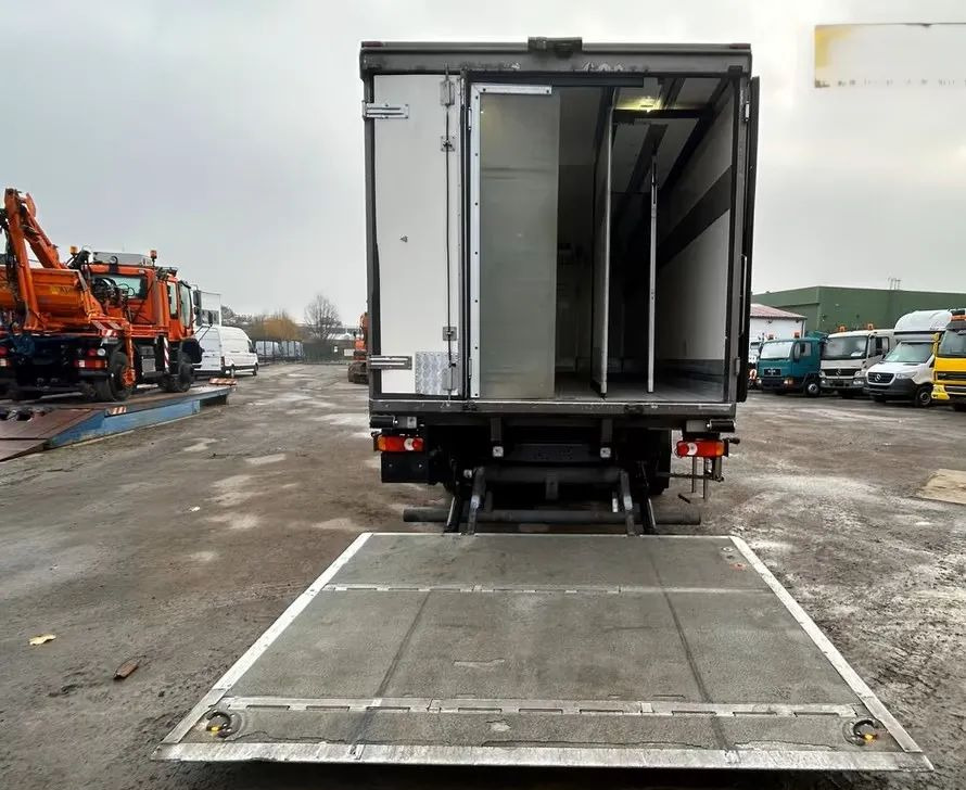 Leasing de  Volvo FL 250 | Chłodnia Carrier Supra -30°C | Hydrauliczna platforma załadunkowa | ogrzewanie postojowe | 187 654 km | Automatyczna skrzynia | Euro 6 |4x2 Volvo FL 250 | Chłodnia Carrier Supra -30°C | Hydrauliczna platforma załadunkowa | ogrzewanie postojowe | 187 654 km | Automatyczna skrzynia | Euro 6 |4x2: Foto 8