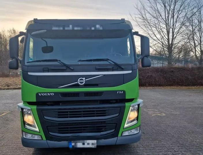 Volvo FM 420 – zabudowa + plandeka / Automatyczna skrzynia / Euro 6 / Zawieszenie pneumatyczne/ 4x2/ - Camion cu prelată: Foto 5 Volvo FM 420 – zabudowa + plandeka / Automatyczna skrzynia / Euro 6 / Zawieszenie pneumatyczne/ 4x2/ - Camion cu prelată: Foto 5