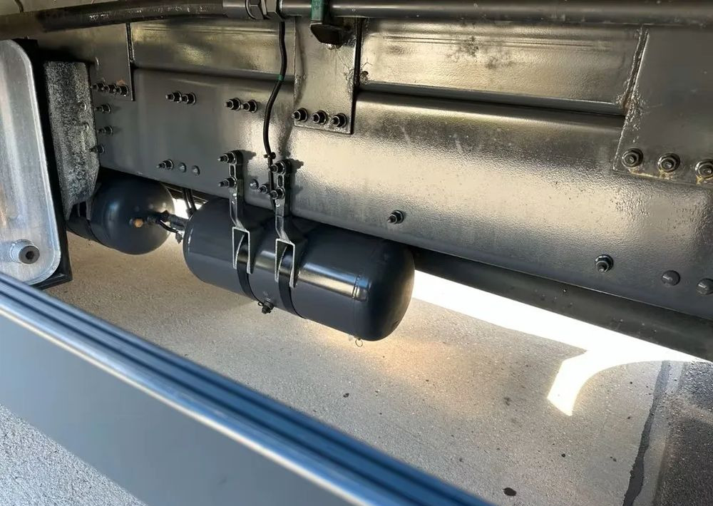 Volvo FM420 6x2 | HDS Atlas AK 186-3 z przestrzenią ładunkową | Euro6 |238 000 km - Camion platformă, Camion cu macara: Foto 3 Volvo FM420 6x2 | HDS Atlas AK 186-3 z przestrzenią ładunkową | Euro6 |238 000 km - Camion platformă, Camion cu macara: Foto 3