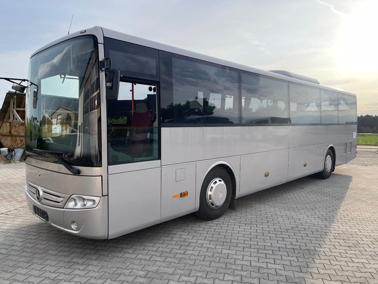 Mercedes-Benz Intouro Euro 6 mit 57 Plätzen - Autobuz interurban: Foto 2 Mercedes-Benz Intouro Euro 6 mit 57 Plätzen - Autobuz interurban: Foto 2