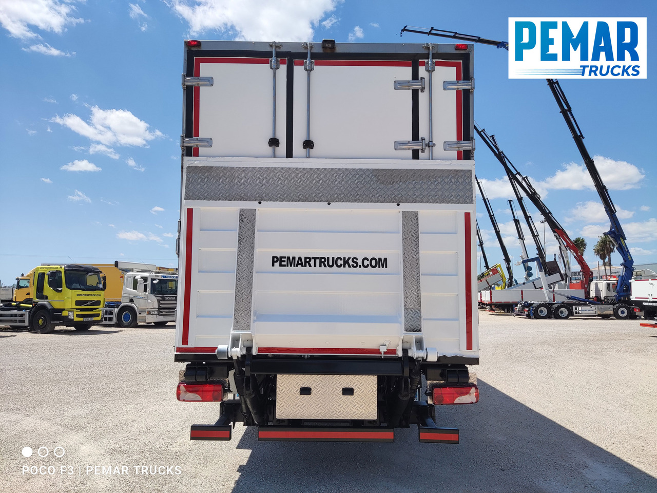 MERCEDES-BENZ ANTOS 2535 6X2 FRIGORIFICO - Camion frigider: Foto 4 MERCEDES-BENZ ANTOS 2535 6X2 FRIGORIFICO - Camion frigider: Foto 4