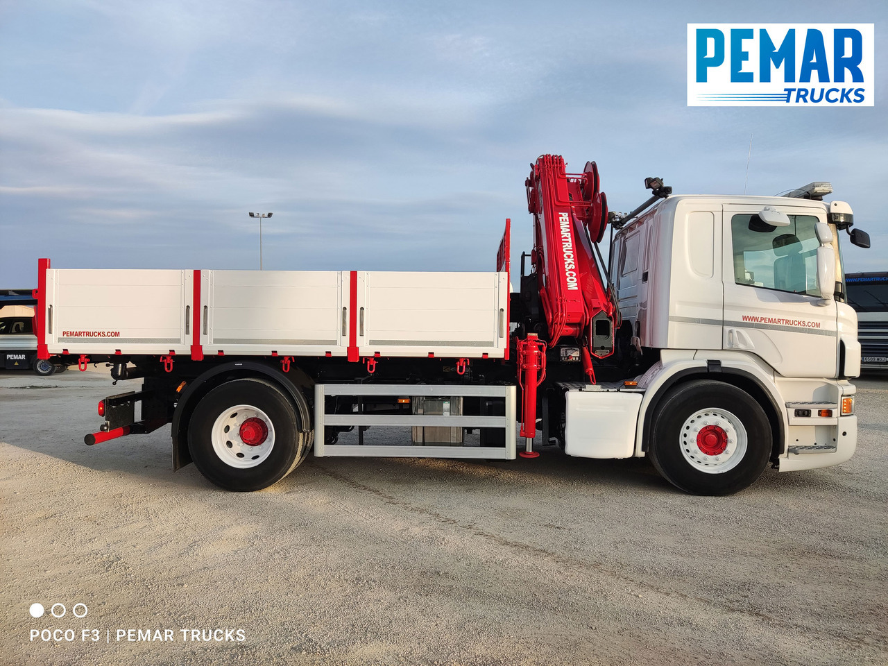 SCANIA P 280 GRUA BASCULANTE 18T EURO 6 - Camion cu macara: Foto 4 SCANIA P 280 GRUA BASCULANTE 18T EURO 6 - Camion cu macara: Foto 4