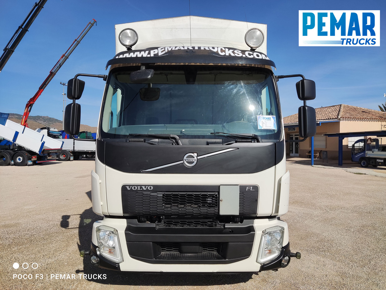 VOLVO FL 250 SEMITAUTLINER 16T - Camion cu prelată: Foto 2 VOLVO FL 250 SEMITAUTLINER 16T - Camion cu prelată: Foto 2