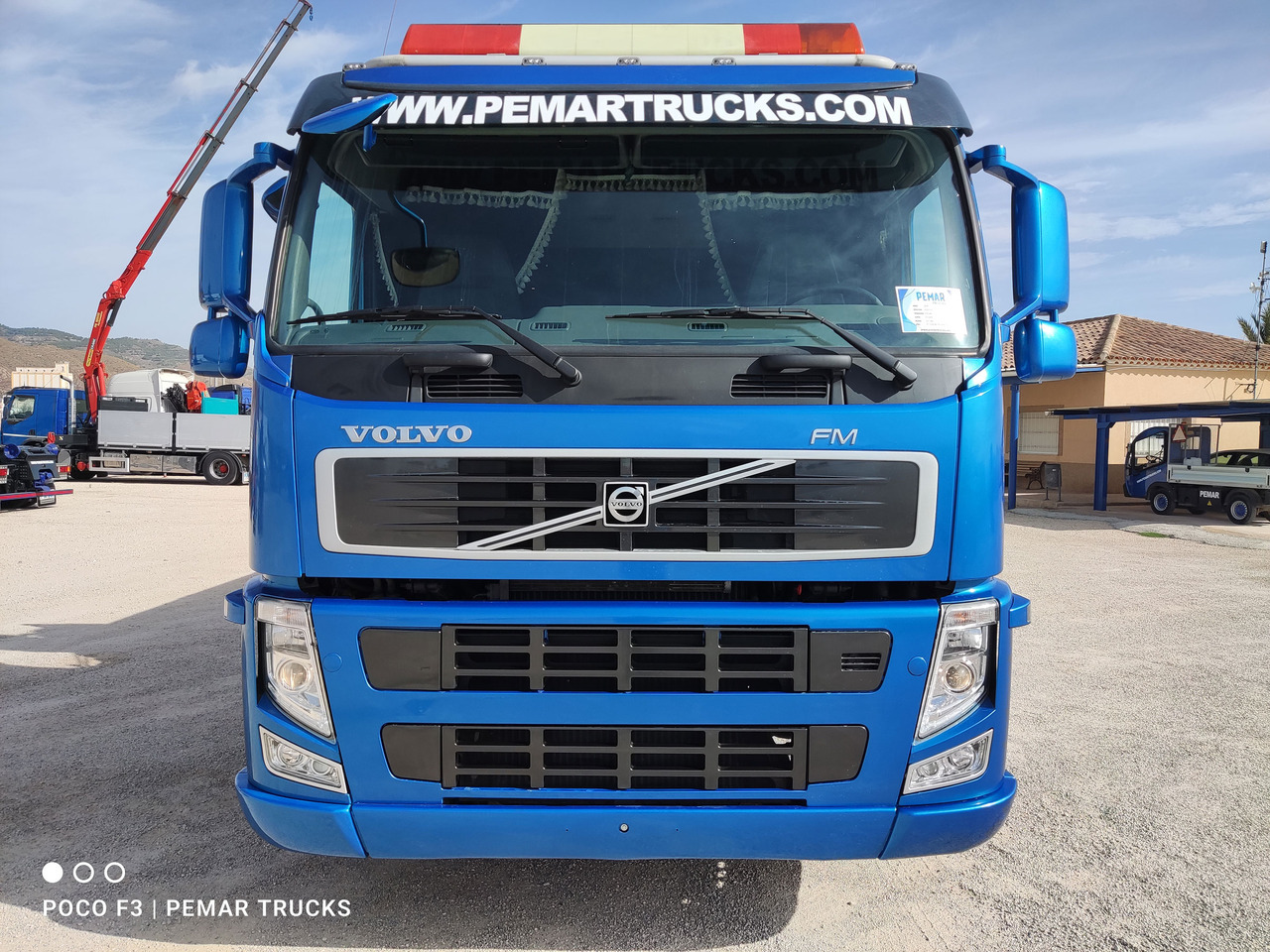 VOLVO FM 400 6X2 GRUA PALFINGER PK 23002 BASCULANTE - Camion basculantă, Camion cu macara: Foto 3 VOLVO FM 400 6X2 GRUA PALFINGER PK 23002 BASCULANTE - Camion basculantă, Camion cu macara: Foto 3