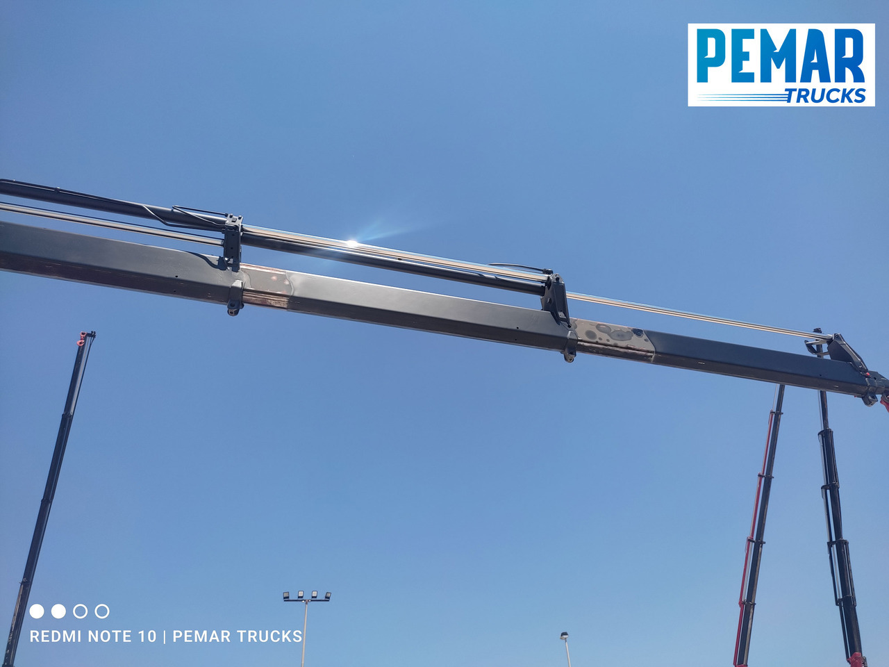 Camion basculantă, Camion cu macara VOLVO FM 440 6X4 GRUA BASCULANTE: Foto 23