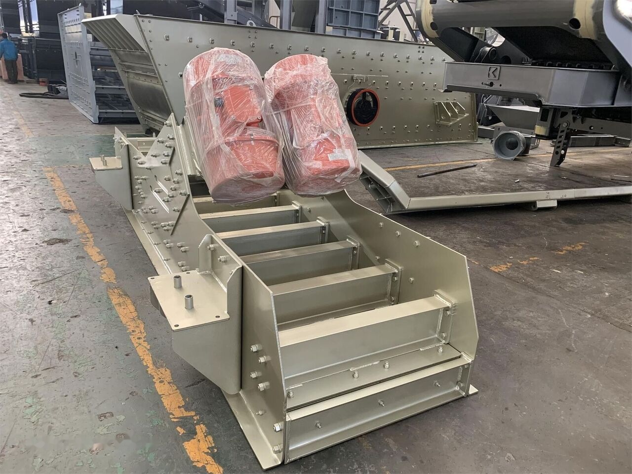 Kinglink GZD370x100 Grizzly Wobbler Vibrating Feeder - Utilaje miniere: Foto 1 Kinglink GZD370x100 Grizzly Wobbler Vibrating Feeder - Utilaje miniere: Foto 1