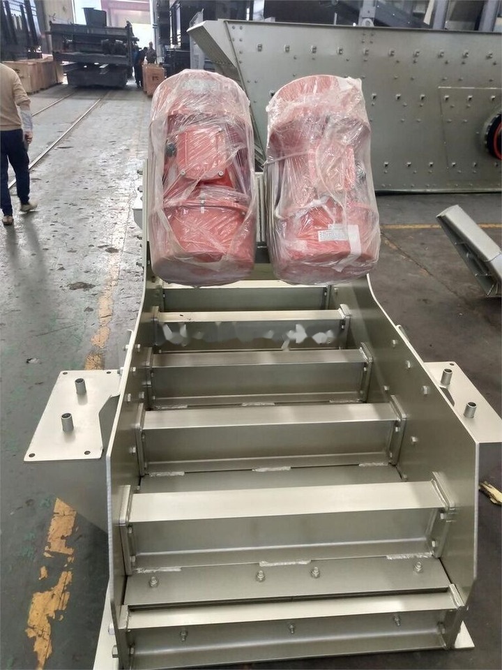 Kinglink GZD370x100 Grizzly Wobbler Vibrating Feeder - Utilaje miniere: Foto 4 Kinglink GZD370x100 Grizzly Wobbler Vibrating Feeder - Utilaje miniere: Foto 4