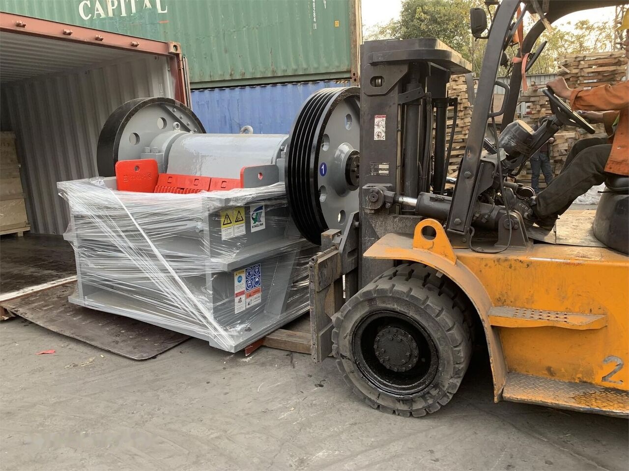 Kinglink PEX1251 Fine Jaw Crusher | Bauxite / Alumina - Concasor cu fălci: Foto 3 Kinglink PEX1251 Fine Jaw Crusher | Bauxite / Alumina - Concasor cu fălci: Foto 3