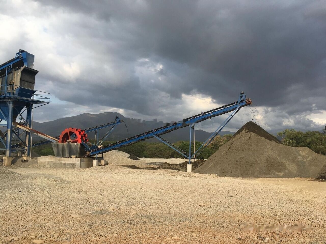 Concasor mobil nou Kinglink USINE DE CONCASSAGE DE PIERRES DE RIVIÈRE DE 150 TPH: Foto 20
