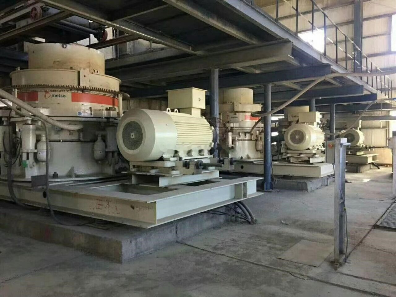 Metso Used HP500 Cone Crusher - Concasor conice: Foto 1 Metso Used HP500 Cone Crusher - Concasor conice: Foto 1