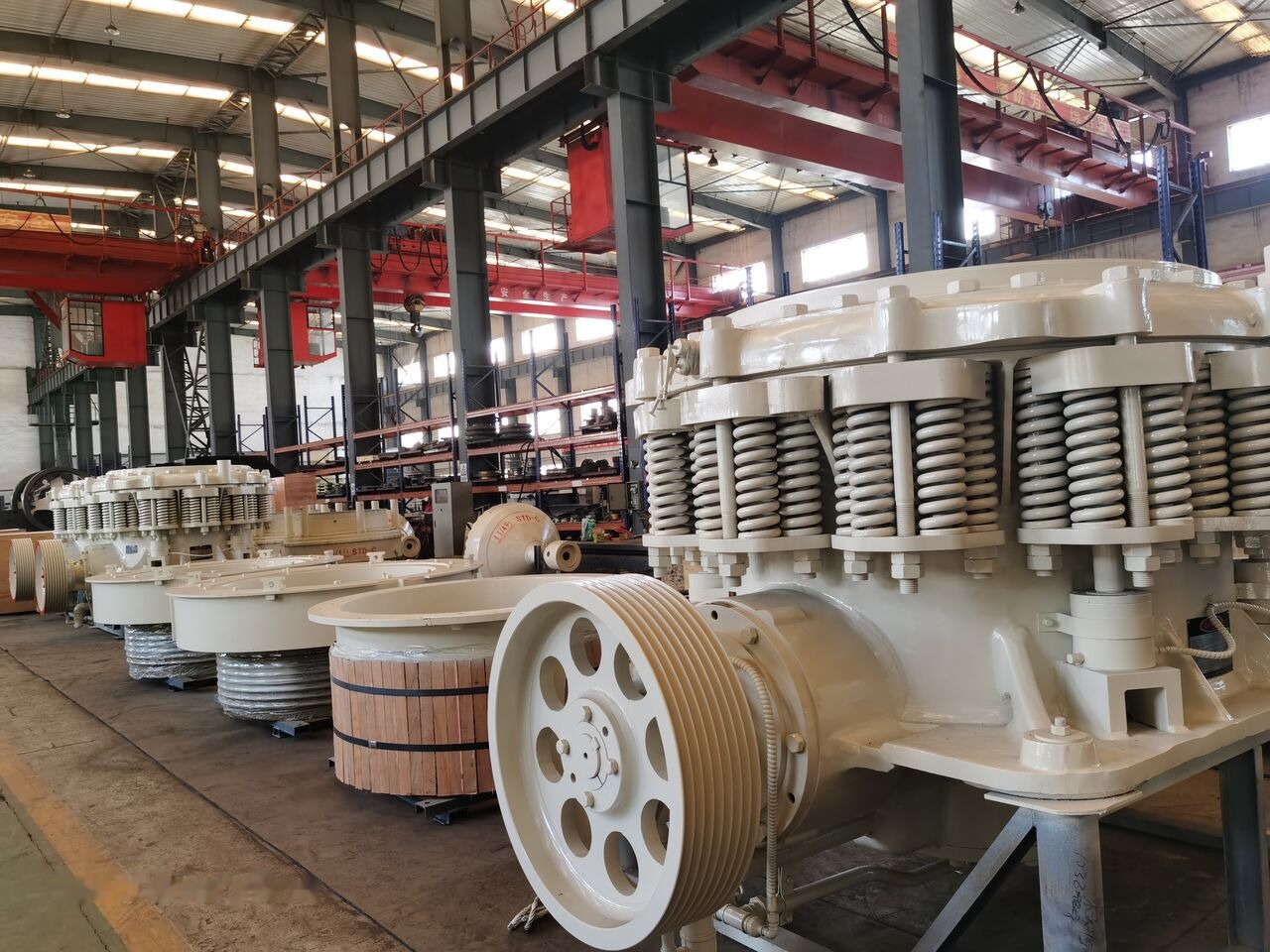Nordberg Symons 4.25 Feet SHHD Short Head Cone Crusher - Concasor conice: Foto 1 Nordberg Symons 4.25 Feet SHHD Short Head Cone Crusher - Concasor conice: Foto 1