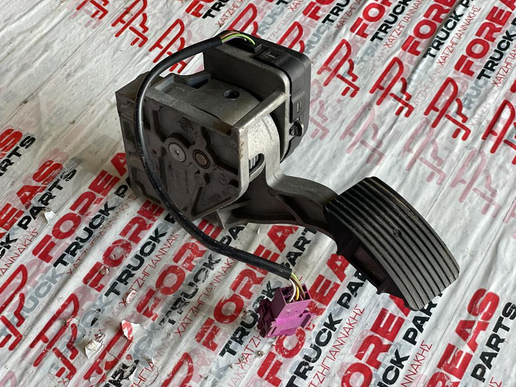 MAN 81.25970.6100 - Pedala pentru Camion: Foto 2 MAN 81.25970.6100 - Pedala pentru Camion: Foto 2