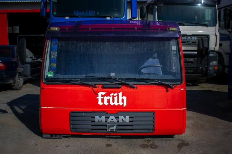 MAN L2000 - Cabină pentru Camion: Foto 2 MAN L2000 - Cabină pentru Camion: Foto 2