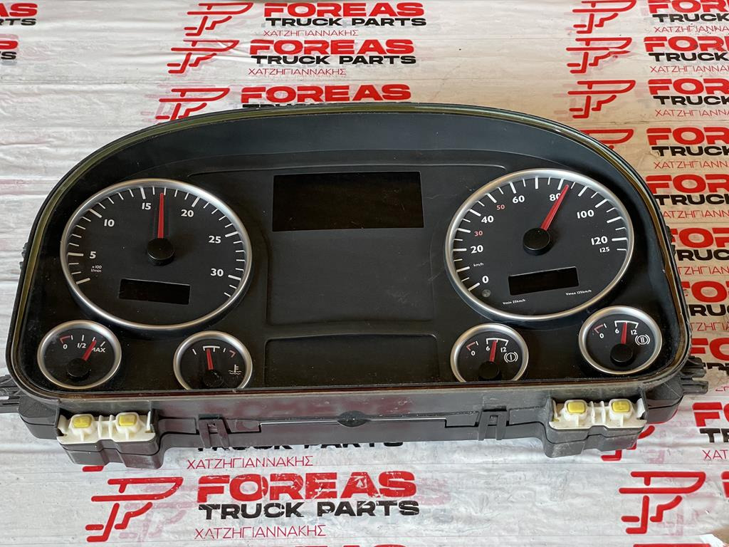 MAN TGA - 81.27202-6235 - Tablou de bord pentru Camion: Foto 1 MAN TGA - 81.27202-6235 - Tablou de bord pentru Camion: Foto 1