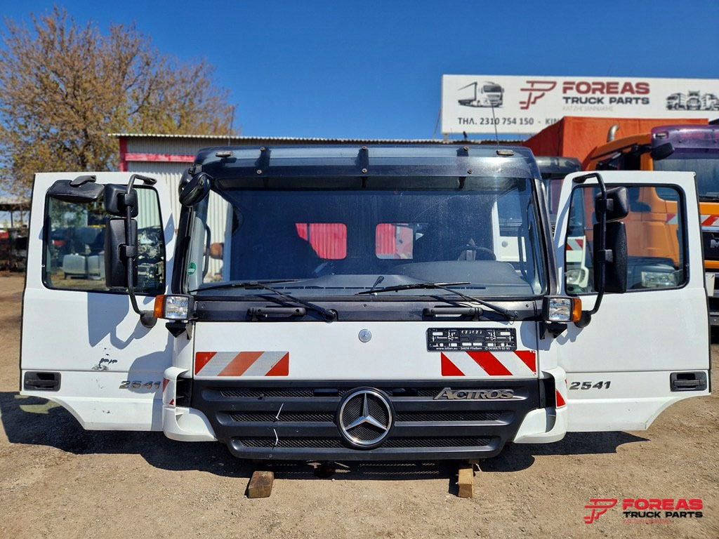 MERCEDES ACTROS MP2 MEDIUM - Cabină: Foto 3 MERCEDES ACTROS MP2 MEDIUM - Cabină: Foto 3