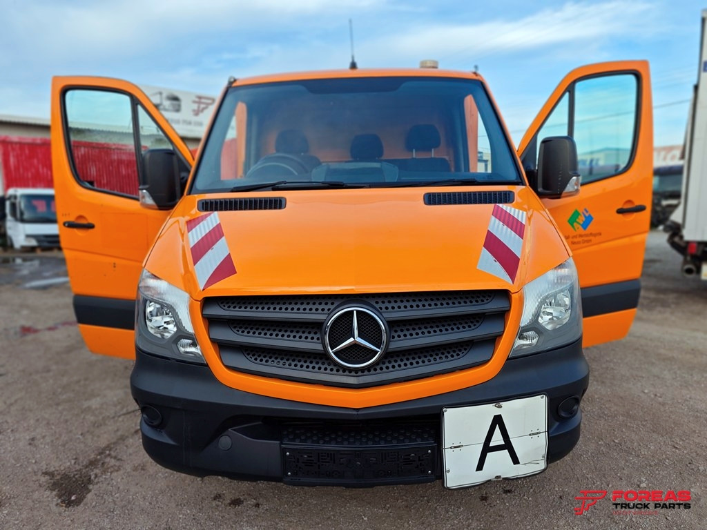MERCEDES-BENZ 311 – TIPPER – RIGHT HAND DRIVE (RHD) - Autoutilitară basculantă: Foto 3 MERCEDES-BENZ 311 – TIPPER – RIGHT HAND DRIVE (RHD) - Autoutilitară basculantă: Foto 3