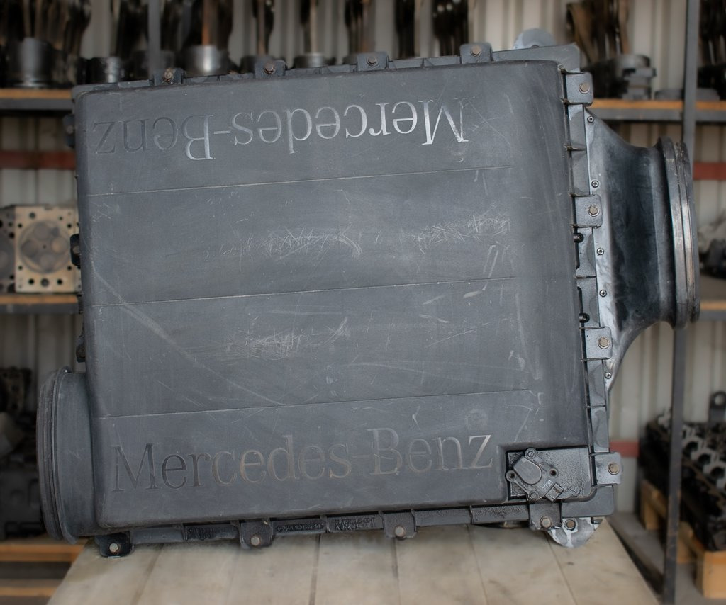 MERCEDES-BENZ ACTROS - Filtru de aer pentru Camion: Foto 1 MERCEDES-BENZ ACTROS - Filtru de aer pentru Camion: Foto 1