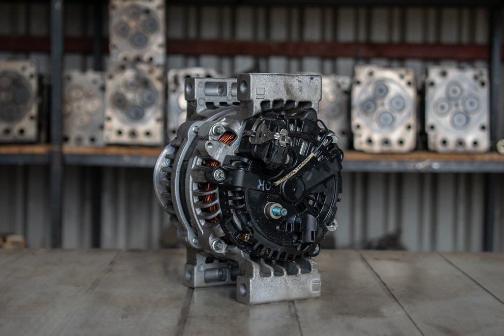 MERCEDES-BENZ ACTROS MP IV - EURO VI - Alternator pentru Camion: Foto 3 MERCEDES-BENZ ACTROS MP IV - EURO VI - Alternator pentru Camion: Foto 3